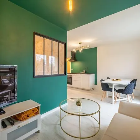 Cosy Art Deco/ Proche Centre-ville Apartamento