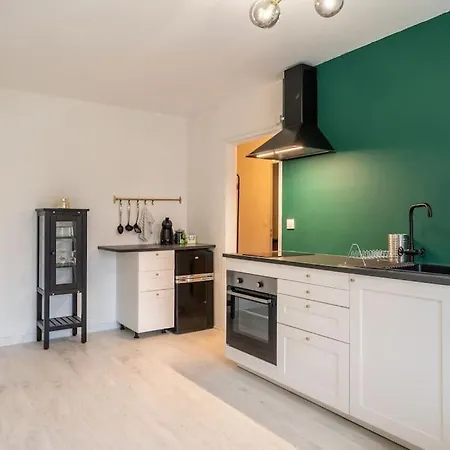 Cosy Art Deco/ Proche Centre-ville Apartment Nantes